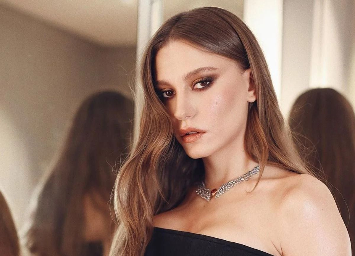 Serenay Sarıkaya dan yeni karar!